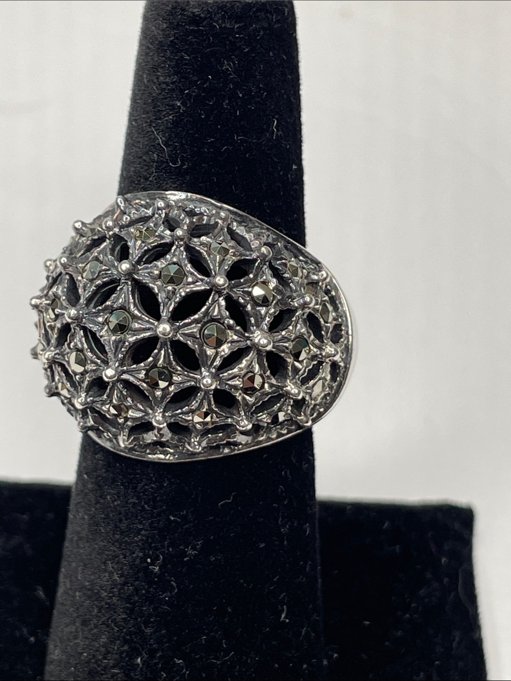 Sterling Silver Flower Filigree Dome Ring - Black Marcasite Look Stone Size 7